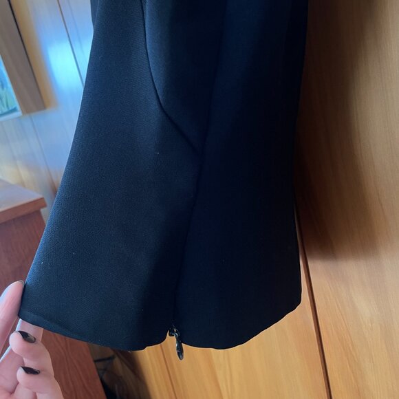 Vintage Adorable Floral Embroidered Tank - Picture 4 of 4